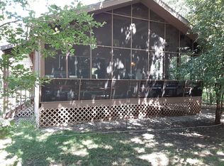 9 Bridge Rd, Doniphan, NE 68832