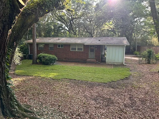 1803 Rosedale Dr — Photo 16