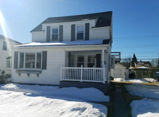 717 Cass Ave, Kingsford, MI 49802