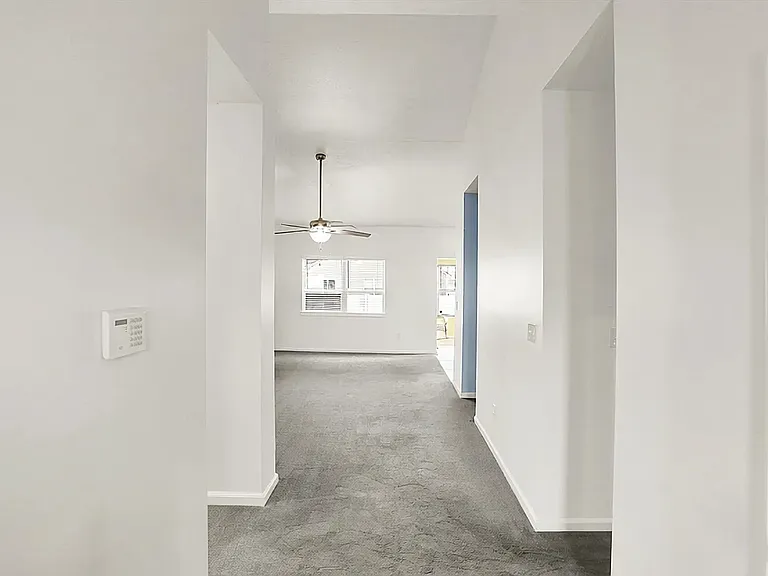 Knox Dr — Photo 2