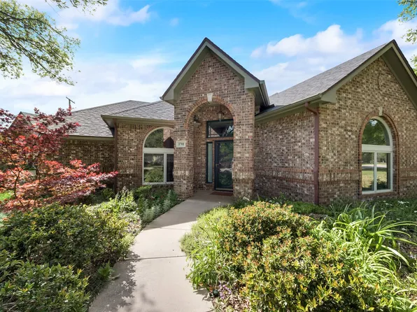1701 Wellington Dr, Denton, TX 76209