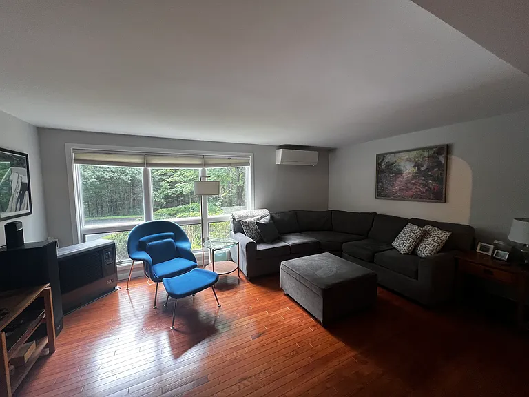 2 Karynel Dr — Photo 3