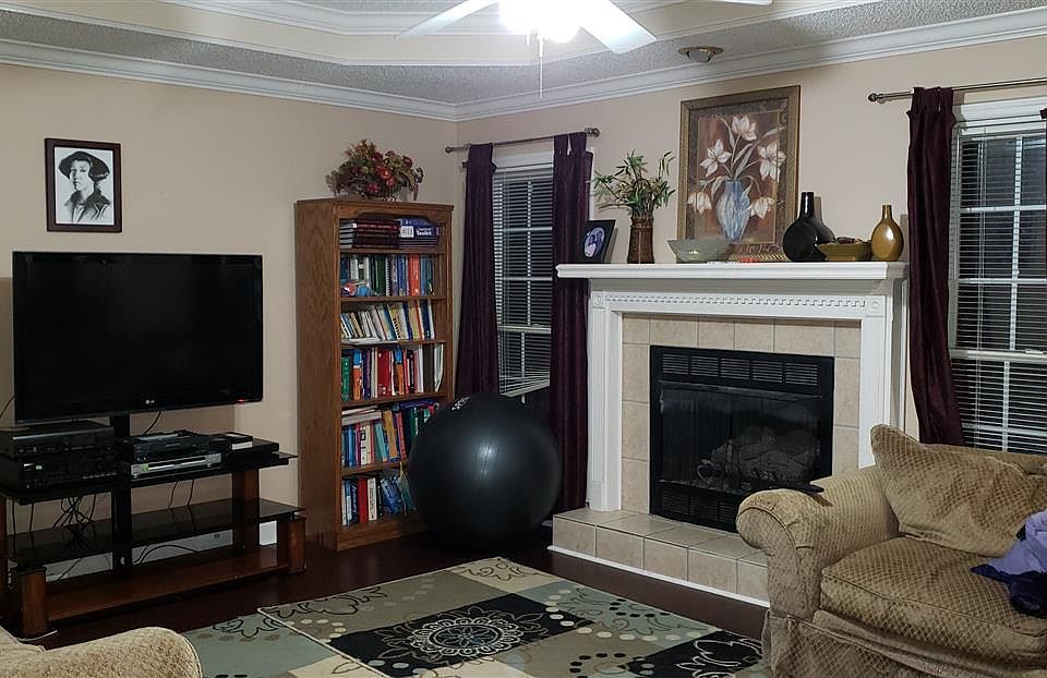 2nd image of 101 Beckwith Ct