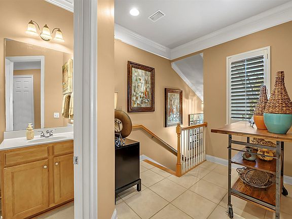 2nd image of 200 Peninsula Blvd Unit H201