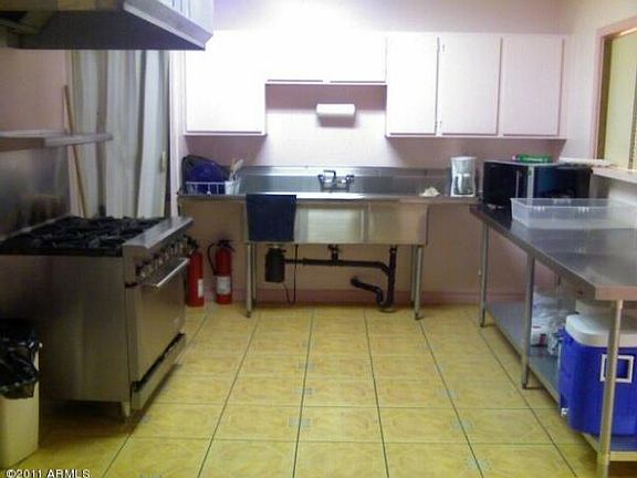 5th image of 8712 N 35th Ave