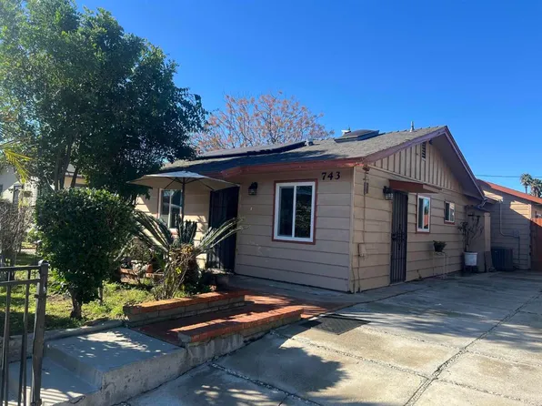 743 Park Pl, Escondido, CA 92025