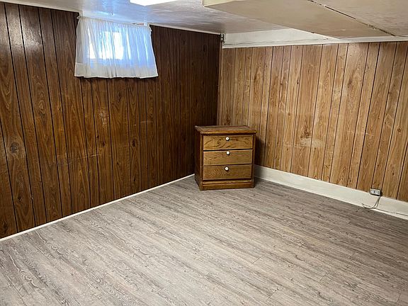 5th image of 211 Sherman St #3