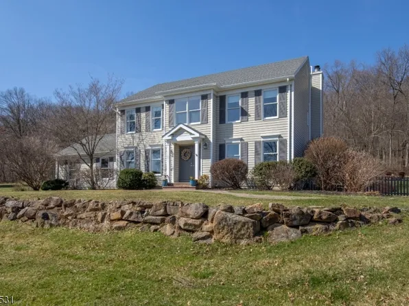 208 Fairview Ave, Washington Twp., NJ 07853