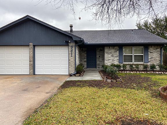 2nd image of 3211 Woodstone Dr