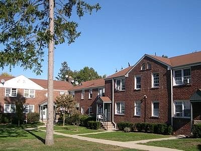 1st image of 355 Bath Ave #25