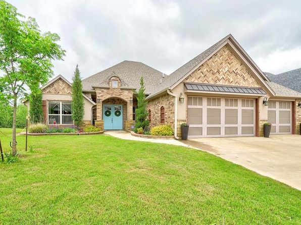 3000 Hunter Crest Dr, Edmond, OK 73034