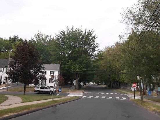 2nd image of 118 Catherine St