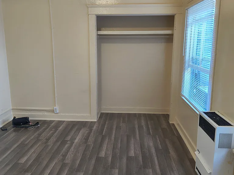 416 S Union Ave #5 — Photo 3