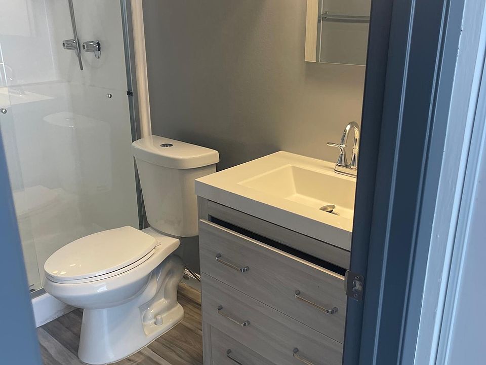 1st image of 18350 Hatteras St APT 265