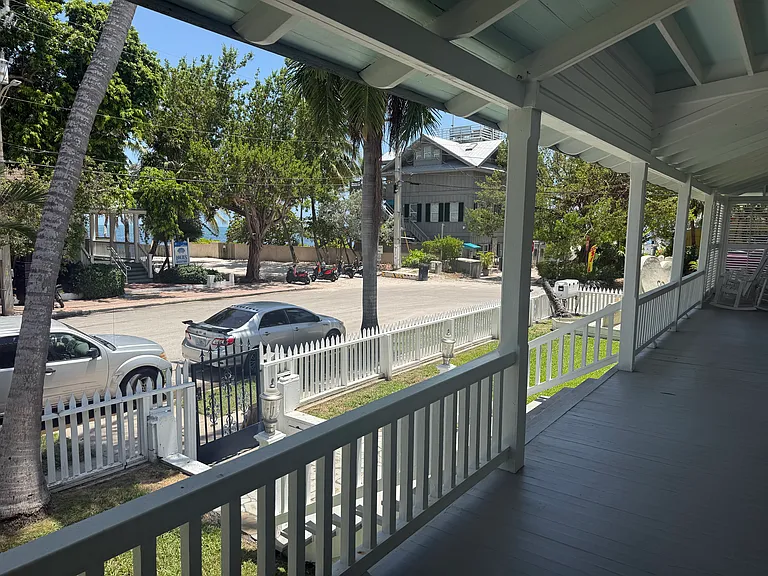701 Waddell Ave — Photo 3
