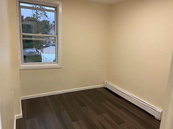 5th image of 108-12 Union Hall St #2