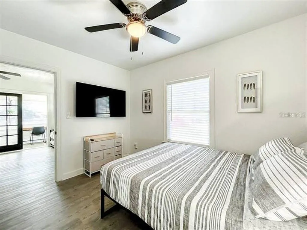 1 bed, 1.0 bath, 500 sqft, $1,800 — Photo 4
