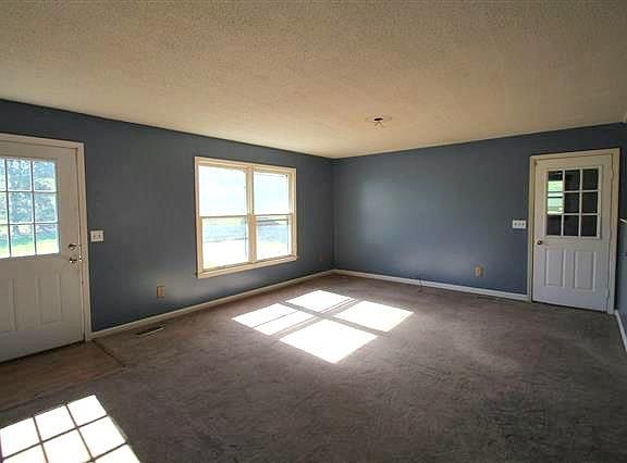 2nd image of 295 Glenview Dr