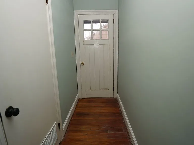 14 Tallman St — Photo 27