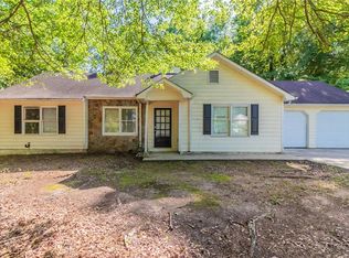 22 Welcome Wood Dr, Newnan, GA 30263