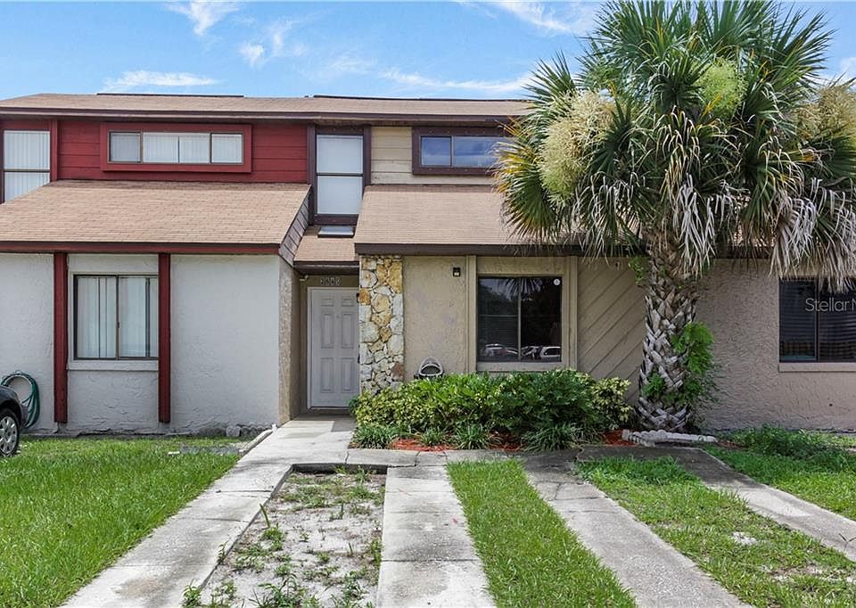 1st image of 2645 Hunt Club Ln