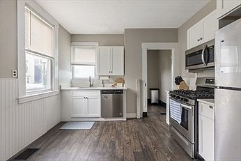 3rd image of 357 K St Floor 1