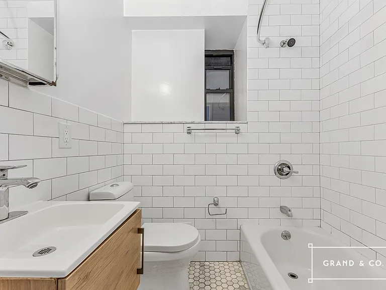 135 Eldridge St #5E — Photo 5