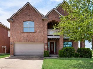1500 Grassy View Dr, Fort Worth, TX 76177