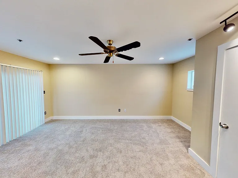 2062 Atherton Heights Ln — Photo 23