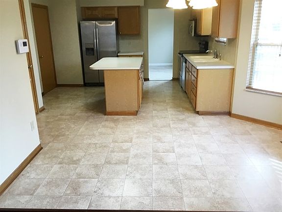 4th image of 6737 Braeswick Ct