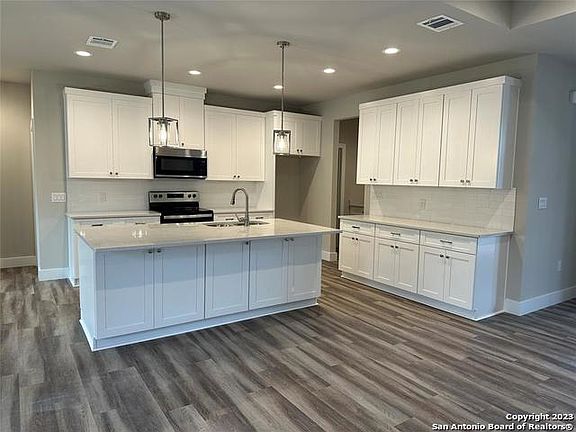 4th image of 1260 YAUPON DR