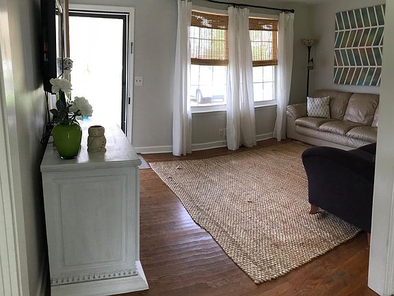 4th image of 403 Drew St