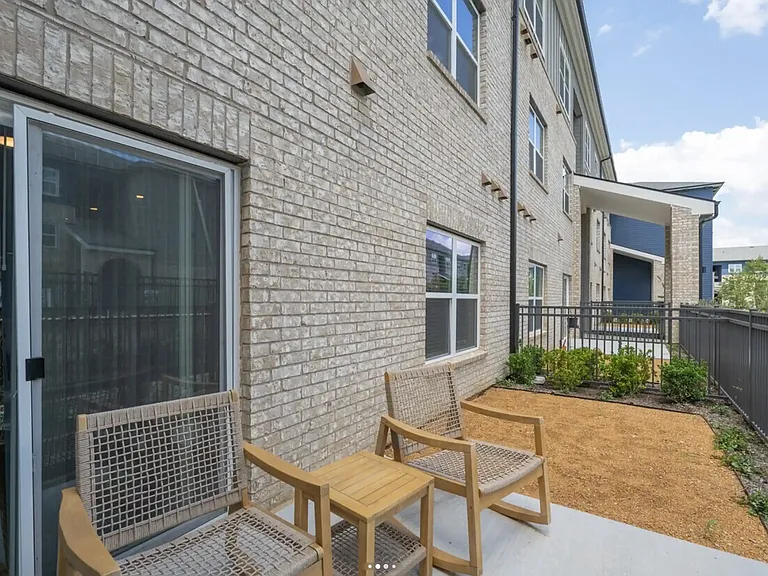 701 N Saginaw Square Blvd #2304 — Photo 6