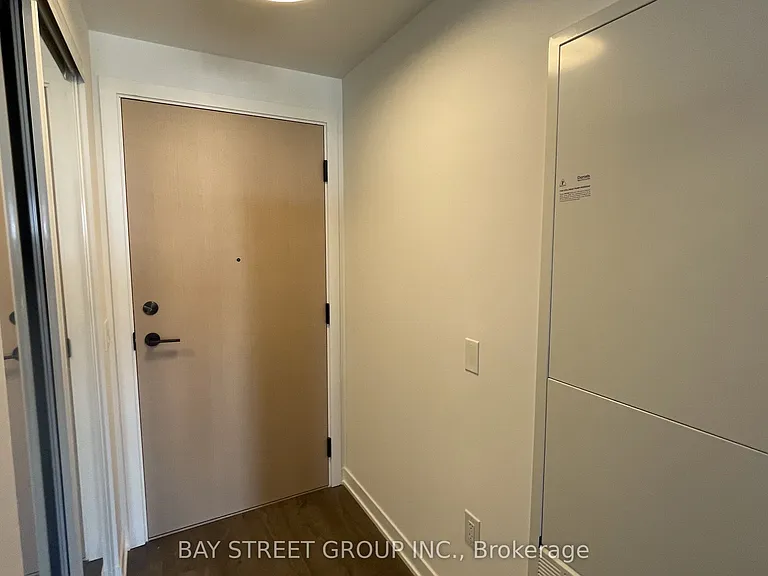 10 Oak St #1102 — Photo 11