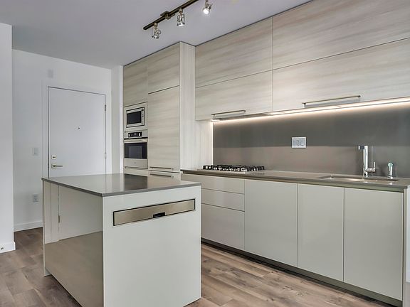 5th image of 4488 Juneau St #402