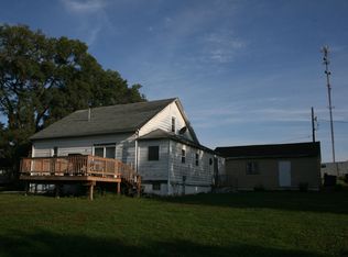 1660 W 14th St, Crete, NE 68333