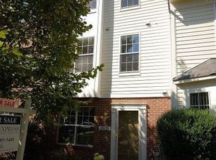 10121 Reprise Dr, Rockville, MD 20850