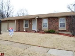 2221 Guebert Rd, Fenton, MO 63026