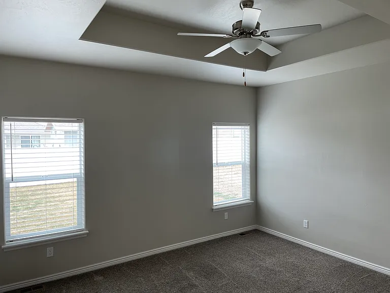1135 Sunnybrook Ave — Photo 4