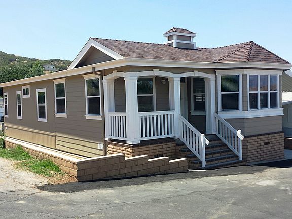 Front Baypointe Exterior