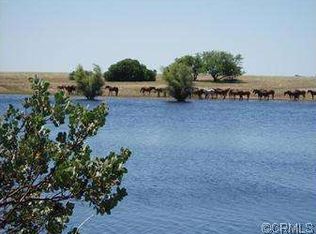 11810 Strawberry Ln, Red Bluff, CA 96080