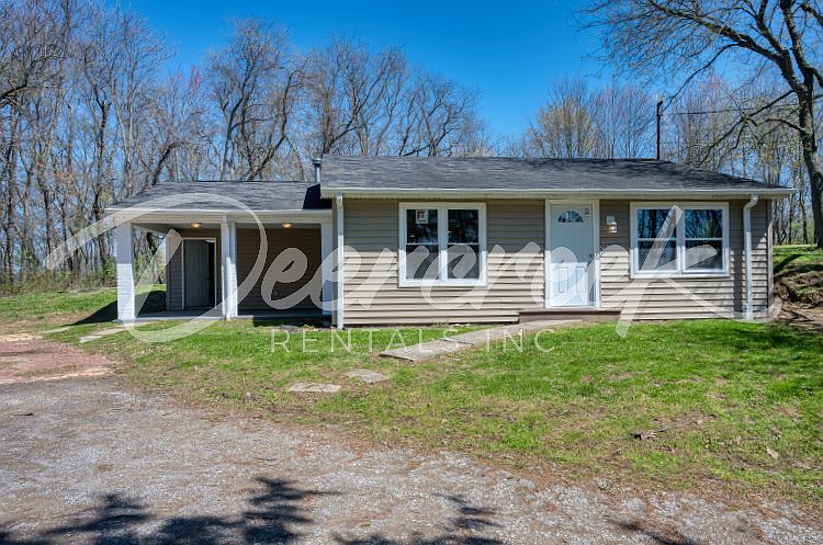 1st image of 160 Linford Ln
