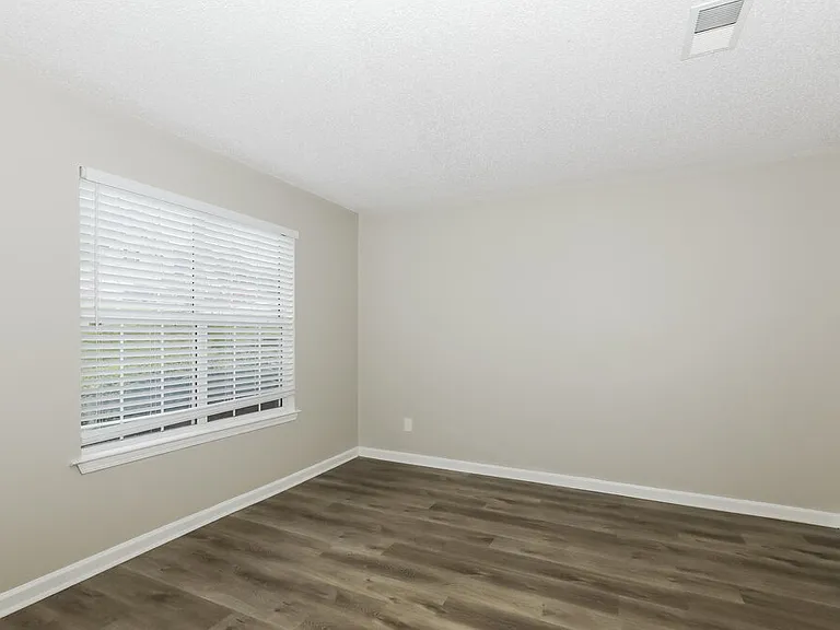 3948 English Valley Dr — Photo 9