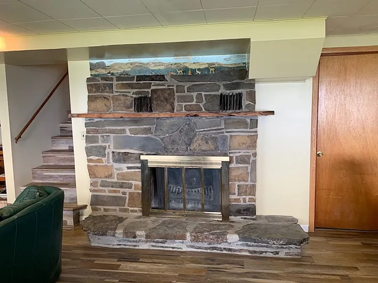 27096 Old Hwy #93 — Photo 35