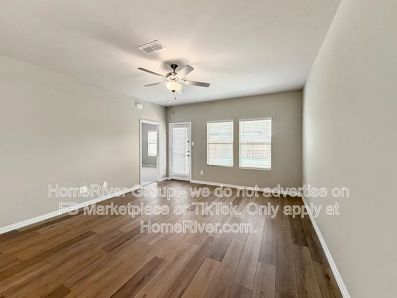 3 bed, 2.0 bath, 1533 sqft, $2,185 — Photo 3