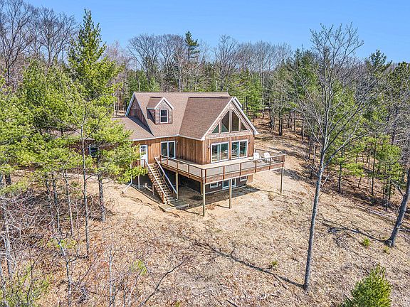 2nd image of 8453/8455 White Rd