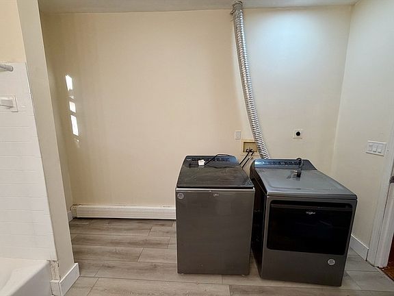 4th image of 29 Astoria St Floor 3