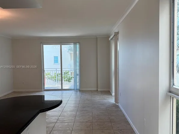 7270 SW 89th St #C301, Miami, FL 33156