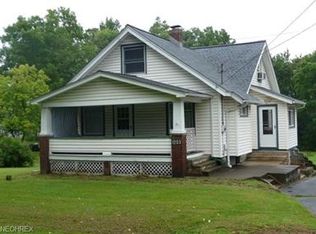 1203 W County Line Rd, Mineral Ridge, OH 44440