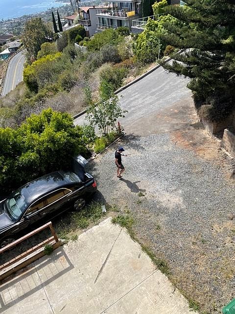 2nd image of 1022 E Summit Dr